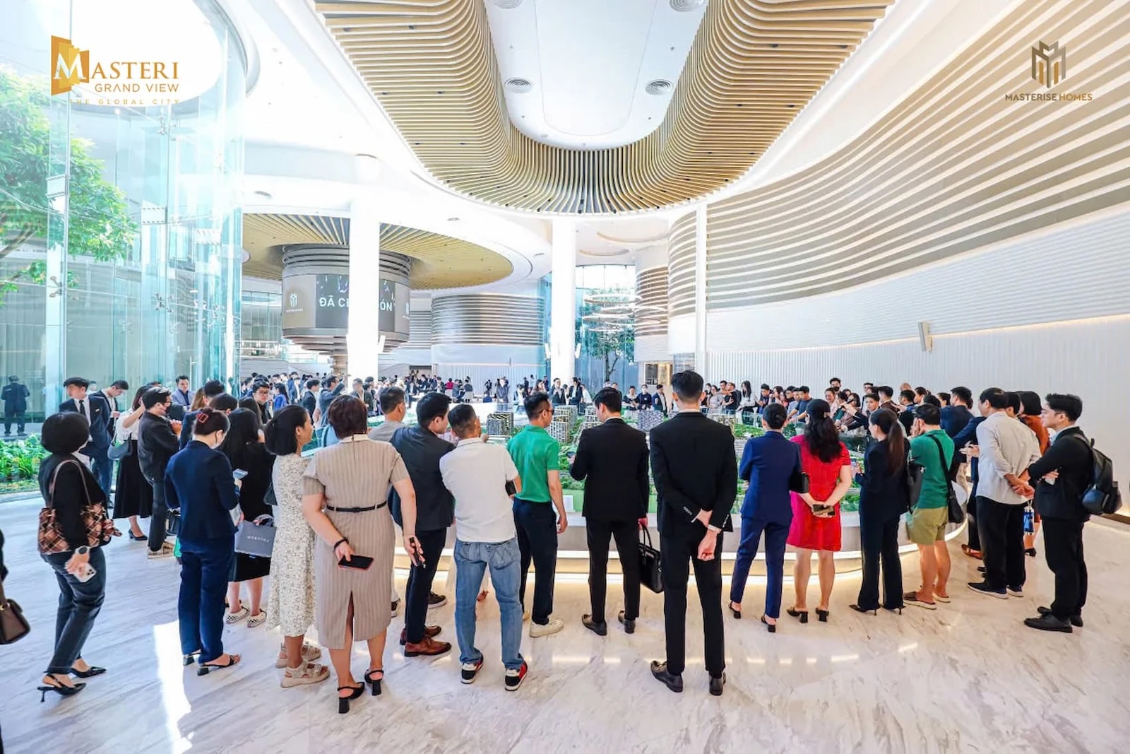 Sa bàn nhà mẫu chung cư Masteri Grand View 